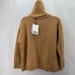 Zara - Women's Merino Wool Cut Outs Limited Edition Sweater - Brown. Size: XS-S.